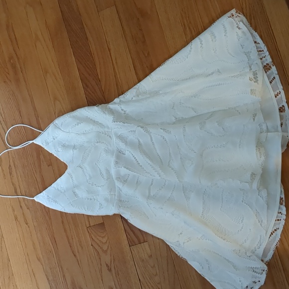 Size 6 Two Sisters Short Backless Dress - Picture 1 of 3